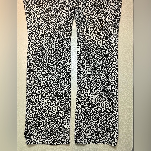 ANN TAYLOR | ladies modern fit animal print pants. Size: 14 - Picture 12 of 14